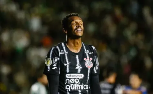 Jô é o único centroavante do Corinthians (Foto: Luiz Erbes/AGIF)