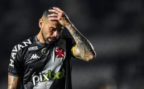 Foto: Thiago Ribeiro/AGIF – Castan defendeu o Vasco de 2018 a 2021 e agora vai jogar no Guarani de Campinas