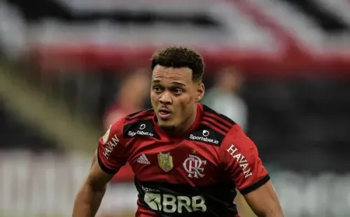 Foto: Thiago Ribeiro/AGIF – Rodrigo Muniz foi negociado pelo Flamengo em meados de 2021 ao Fullham, da Inglaterra, e tem a receber ainda 4 milhões de euros