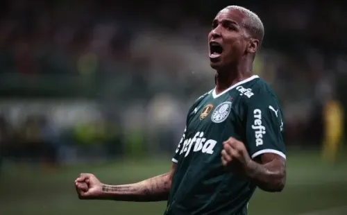 Foto: Ettore Chiereguini/AGIF – Autor do gol na final sobre o Flamengo, Deyverson entrou na história do Palmeiras