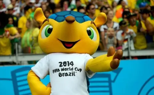 AMA/Corbis via Getty Images/ Fuleco, mascote da Copa do Mundo 2014.