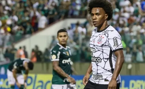 Foto: (Marcello Zambrana/AGIF) – Poupado contra a Portuguesa-RJ, Willian entrou apenas no segundo tempo do clássico entre Corinthians e Palmeiras