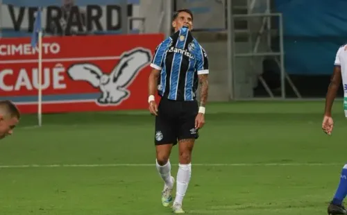 Foto: Maxi Franzoi/AGIF     Ferreira deve voltar a ficar à disposição de Roger no Grêmio a partir da 7ª rodada do BR22