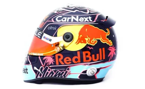 Capacete que Max Verstappen usará em Miami (Foto: Red Bull)