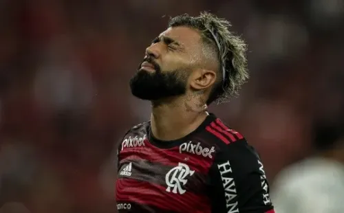 Gabigol com a camisa do Flamengo (Foto: AGIF/AGIF)