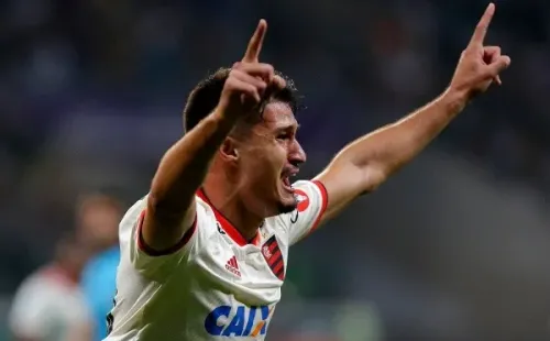 Foto: Daniel Vorley/AGIF – Thuler volta ao Flamengo mas pode ser negociado