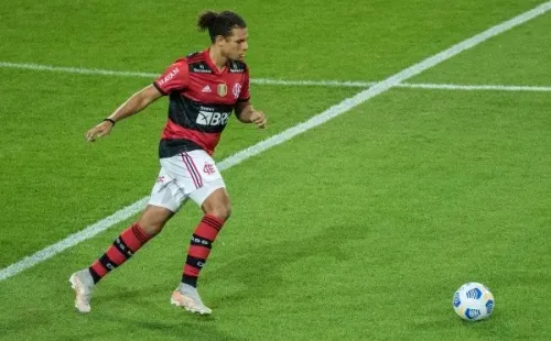 Foto: Robson Mafra/AGIF – Após falha contra o Fortaleza, Arão deve sair do time titular contra o Red Bull Bragantino