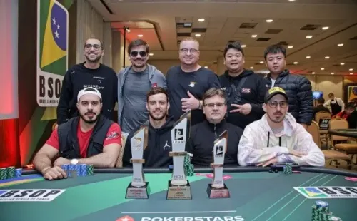 Mesa final High Roller (Foto: Luis Bertazni/BSOP)