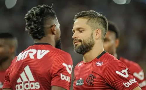 Foto: Allan Carvalho/AGIF – Diego Ribas está na reserva do Flamengo e jogou somente 12 partidas na temporada