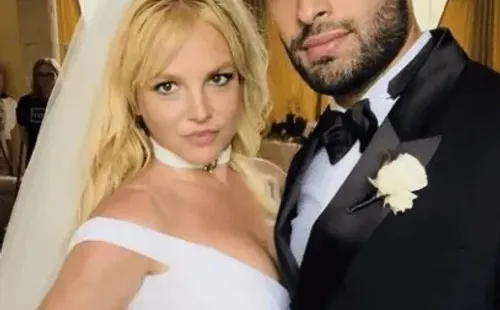 Britney Spears e Sam Ashgari se casaram nesta última quinta-feira (9) (Reprodução/Instagram@britneyspears)