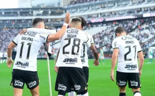 Jogadores do Corinthians comemoram gol (Foto: Getty Images)