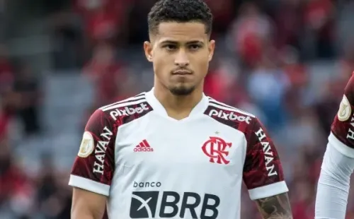Foto: Robson Mafra/AGIF – João Gomes tem contrato expirando em dezembro de 2025 no Flamengo