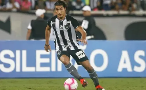 Marcinho pelo Botafogo – Foto: Vitor Silva/Botafogo