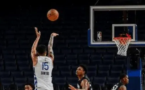 Gui Santos contra o Heat no torneio California Classic. Reprodução/Instagram oficial de Gui Santos