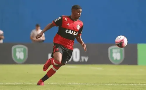 Wesley gasolina foi revelado no Flamengo (Foto: Divulgação/Flamengo)