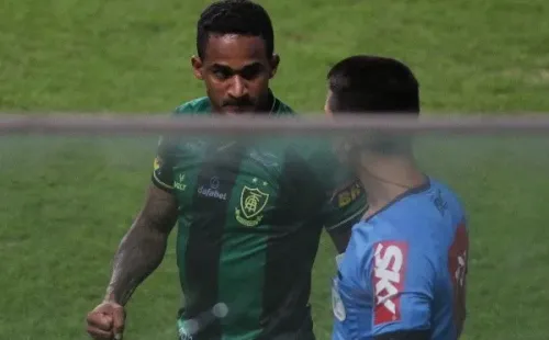Foto: Fernando Moreno/AGIF – Eduardo chega por empréstimo do América Mineiro