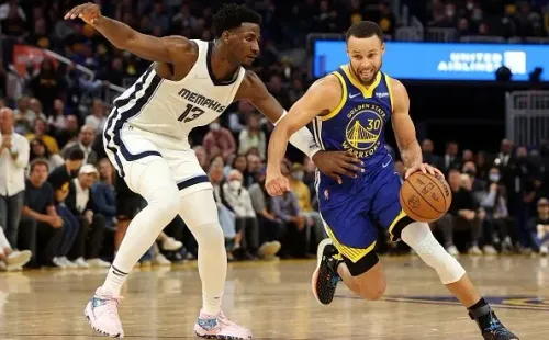 Curry contra Jackson Jr. nos playoffs. Créditos: Ezra Shaw/Getty Images