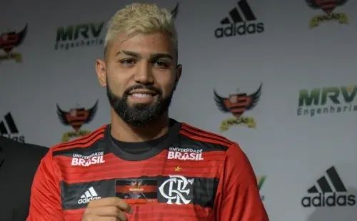 Foto: Thiago Ribeiro/AGIF – Chegada de Gabigol no Flamengo em 2019