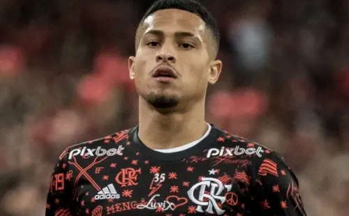 Foto: Robson Mafra/AGIF – João Gomes vive imbróglio no Flamengo