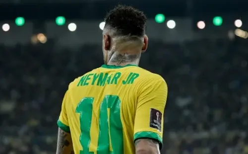 Foto: Thiago Ribeiro/AGIF – Neymar convive com processo na Justiça enquanto a Copa do Catar se aproxima