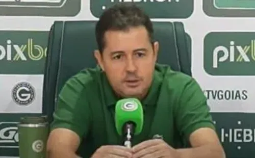 Foto: Reprodução/Youtube – O presidente do Goiás, Paulo Rogério, pretende aumentar a folha salarial do clube