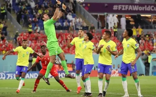 Photo by Matthias Hangst/Getty Images – Seleção Brasileira vai em busca de garantir a primeira posição do Grupo G da Copa do Mundo do Qatar.