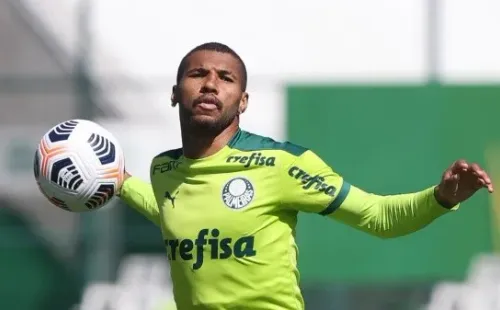 Foto: Cesar Greco – Wesley tem contrato no Palmeiras até 2025, porém quer mais minutagem e pode mudar de clube