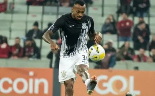 Foto: Robson Mafra/AGIF