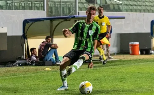 Foto:Alessandra Torres/AGIF – Gustavinho ganhou espaço no América-MG