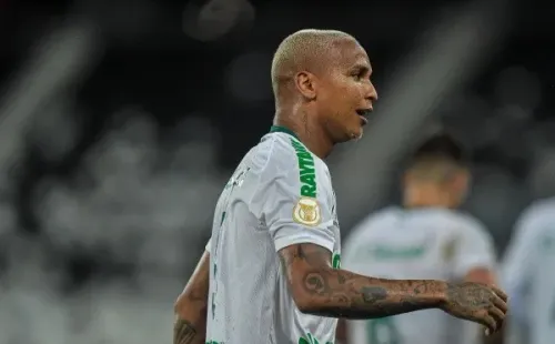 Foto: Thiago Ribeiro/AGIF – Deyverson tem contrato no Cuiabá até dezembro de 2024