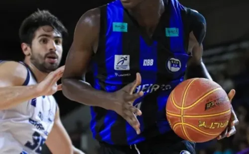 Pinheiros ocupa 5ª colocação no NBB. Foto: Ricardo Bufolin / ECP