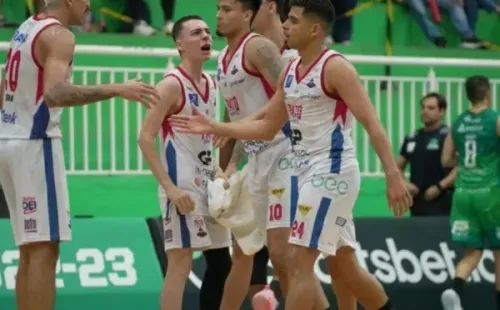 Pato busca conquistar a segunda vitória seguida no NBB.     Reprodução/Instagram oficial de Pato Basquete