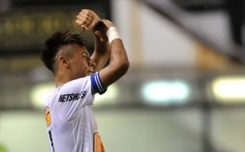 Foto: Ivan Storti/Divulgação Santos FC – Neymar ficou no Santos dos 13 aos 21 anos, totalizando 4% no Mecanismo de Solidariedade da Fifa