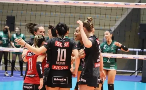 Foto: Marcelo Ferrazoli / Reprodução/Twitter oficial do Sesi Bauru