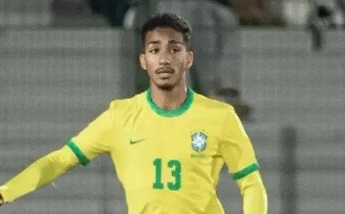 Foto: Carlos Santana / CBF – Arthur passou pelo Flamengo em 2020.