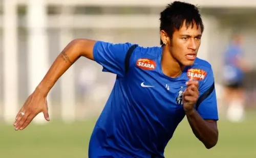 Foto: Ricardo Saibun/AGIF – Neymar foi vendido ao Barcelona em 2013