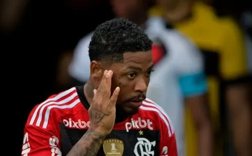 Foto: (Thiago Ribeiro/AGIF) – Sem acordo com o Bahia, Marinho deve continuar no Flamengo