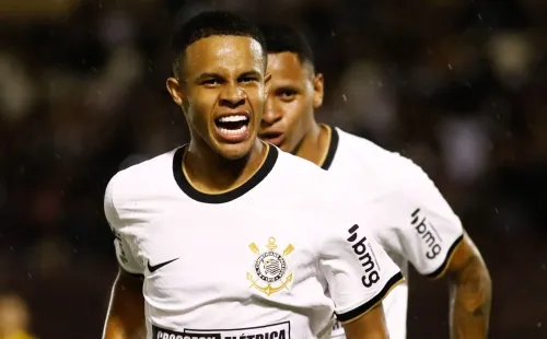 Corinthians e Zenit discutem moldes para venda de joia de 17 anos |  Goal.com Brasil
