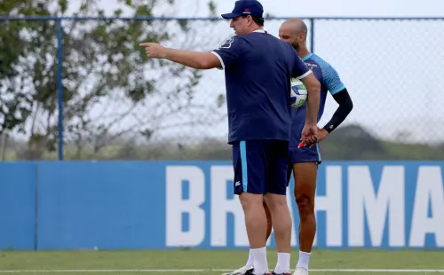 Rogério Ceni em treino do Bahia — Foto: Felipe Oliveira / EC Bahia / Divulgação