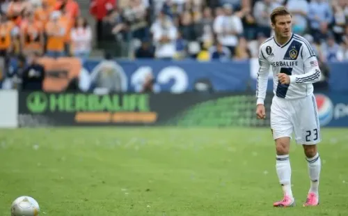  David Beckham #23 of Los Angeles Galaxy has a free kick in the second half while taking on the Houston Dynamo in the 2012 MLS Cup at The Home Depot Center on December 1, 2012 in Carson, California. (Photo by Harry How/Getty Images)