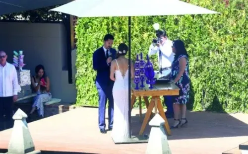 Así fue la boda del dirigente y la periodista (TV Notas)