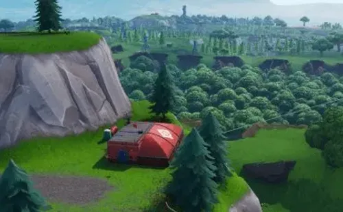 En la montaña que se encuentra al oeste de Socavón Soterrado