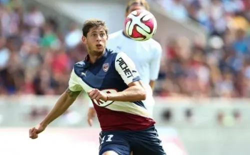 Emiliano Sala con la camiseta del Burdeos.