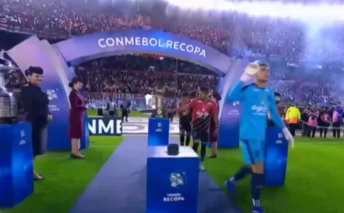 Saca la mano, Antonio: el momento exacto en el que Rony toca la Recopa Sudamericana