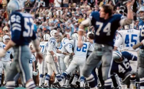 Los Baltimore Colts vencieron a Dallas Cowboys por 16-13.