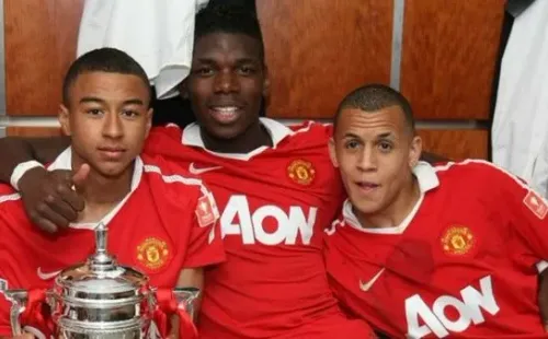 Jesse Lingard, Paul Pogba y Ravel Morrison, juntos en Manchester United.
