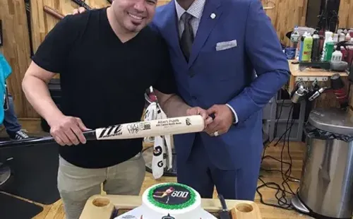 Jordan junto a Albert Pujols