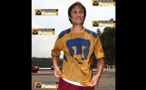 Gael García Bernal Pumas UNAM