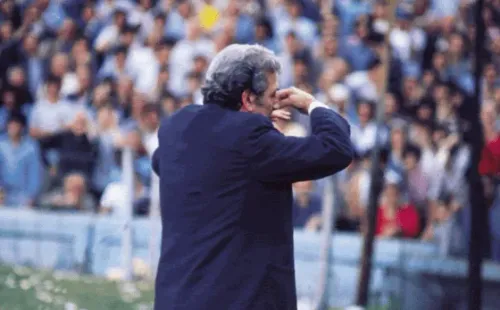 Labruna, el del histórico gesto en la Bombonera.