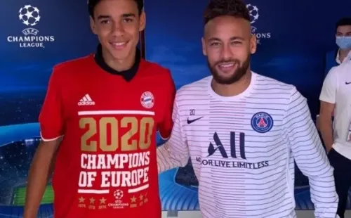 Ney posa con Jamal Musiala.